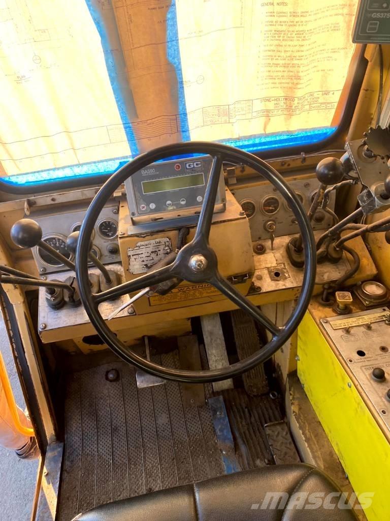 Grove RT 740 Автокраны вездеходы