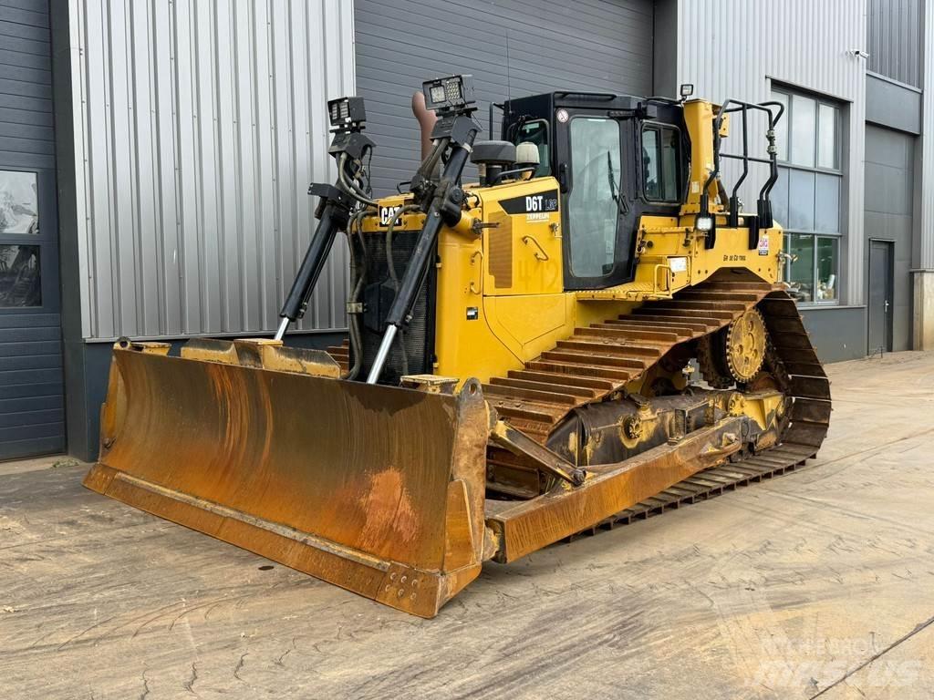 CAT D6T LGP Гусеничные бульдозеры