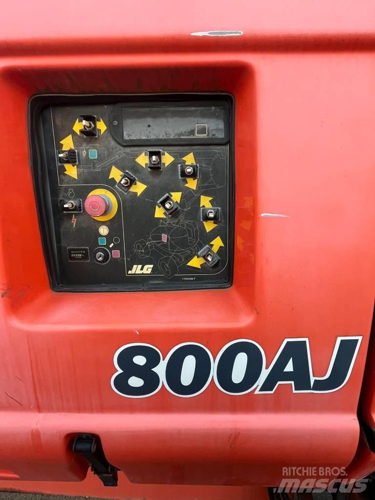 JLG 800 AJ Коленчатые подъемники