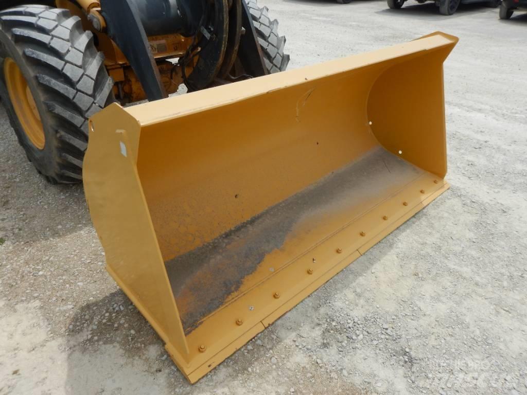 John Deere 244K Фронтальные погрузчики