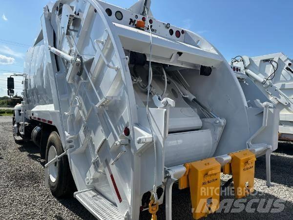 International 7400 Мусоровозы