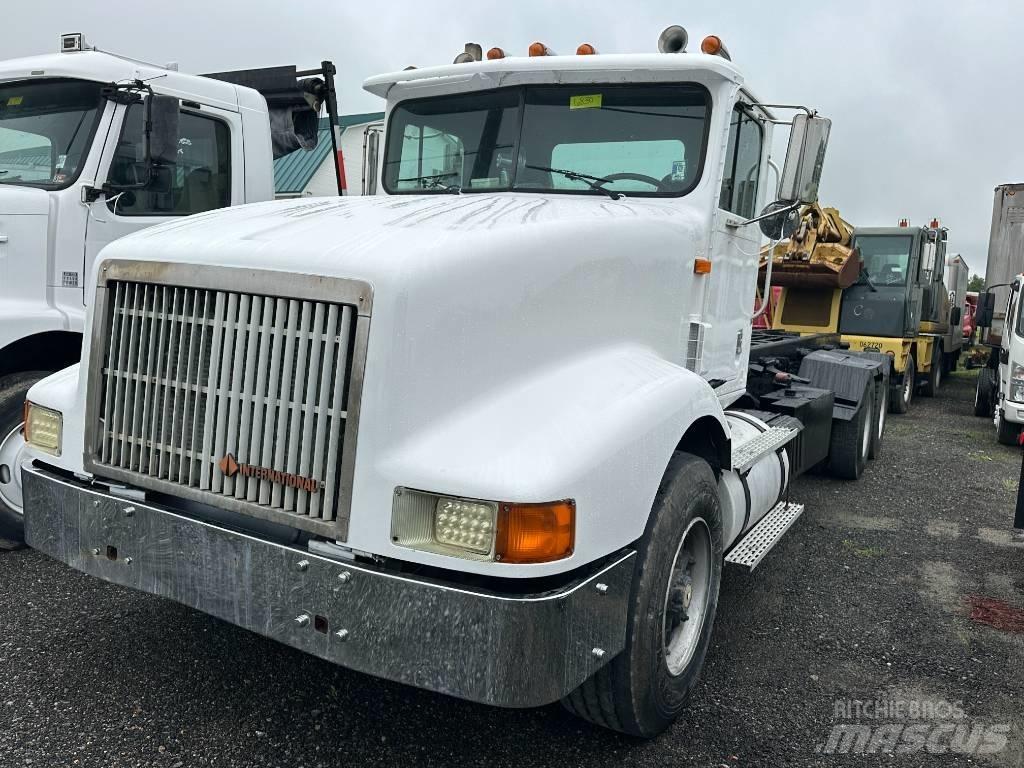 International 9400 Мусоровозы