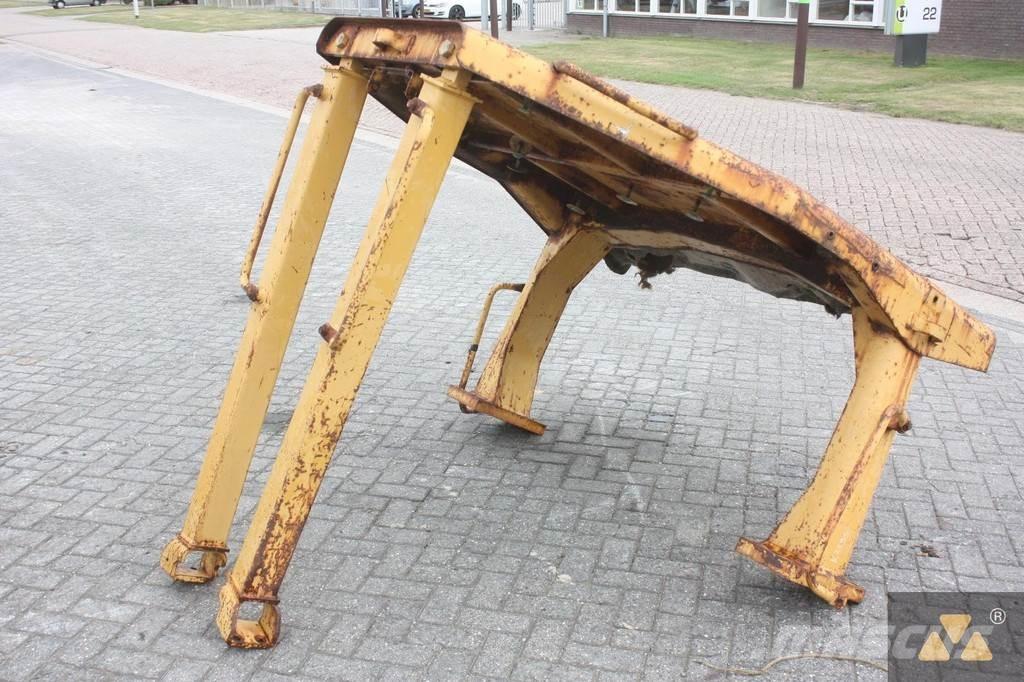 CAT D7H O-rops cab Кабины