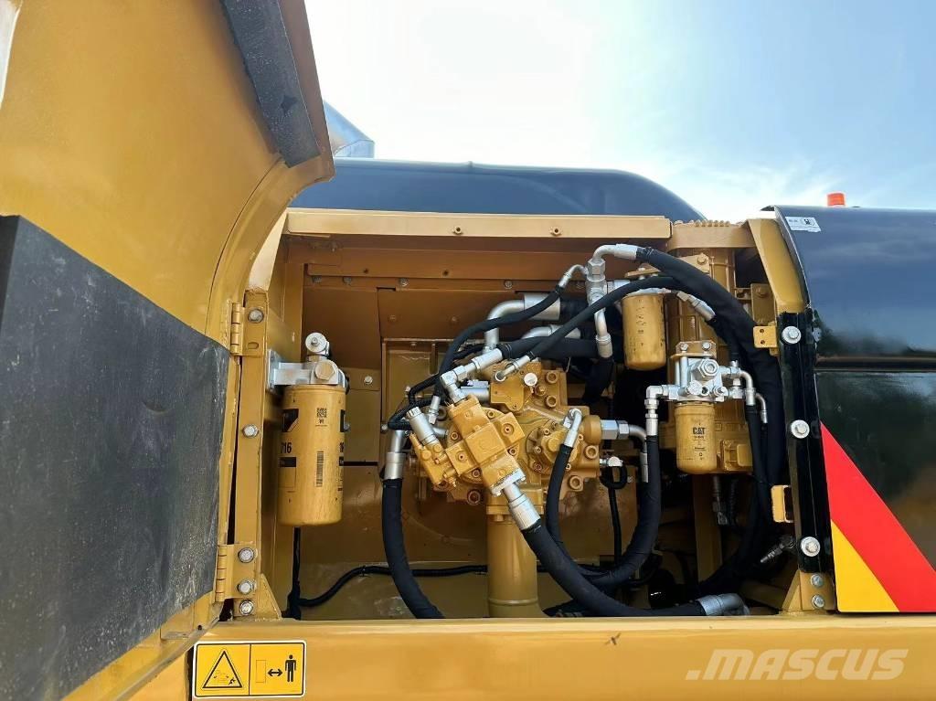 CAT 330 D L Гусеничные экскаваторы