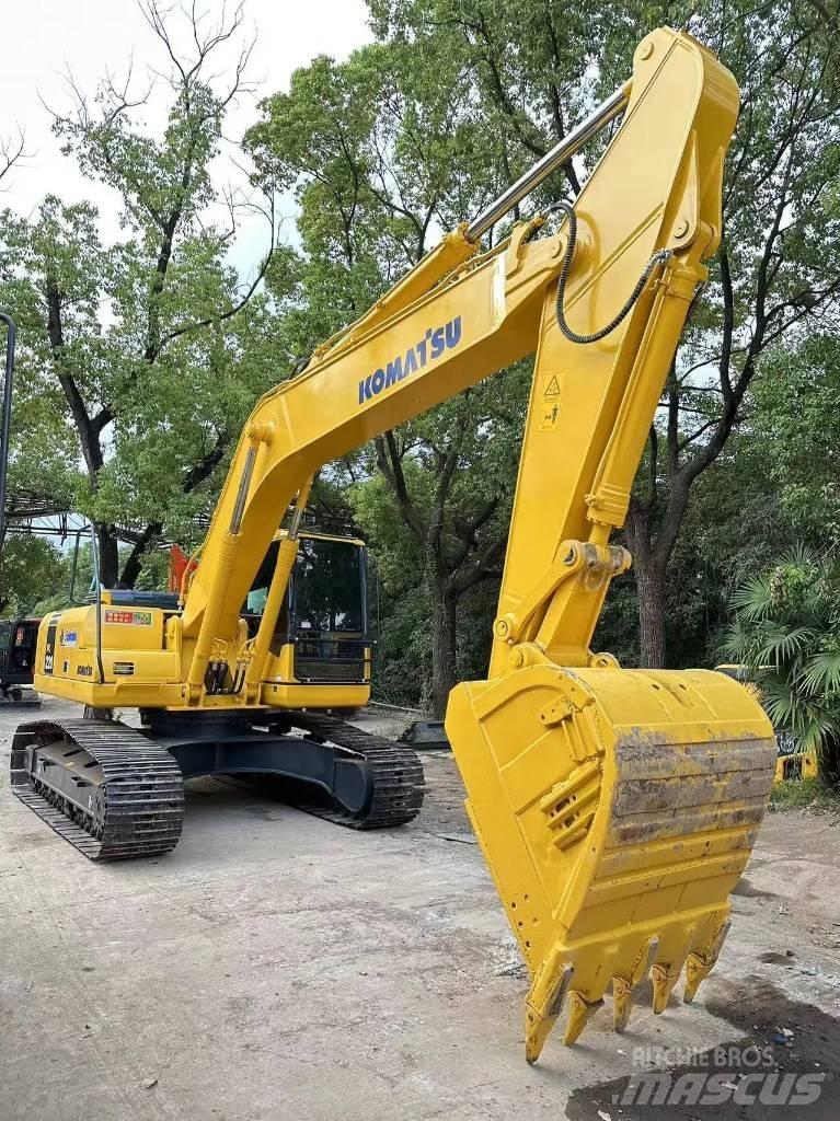 Komatsu PC220-8 Гусеничные экскаваторы
