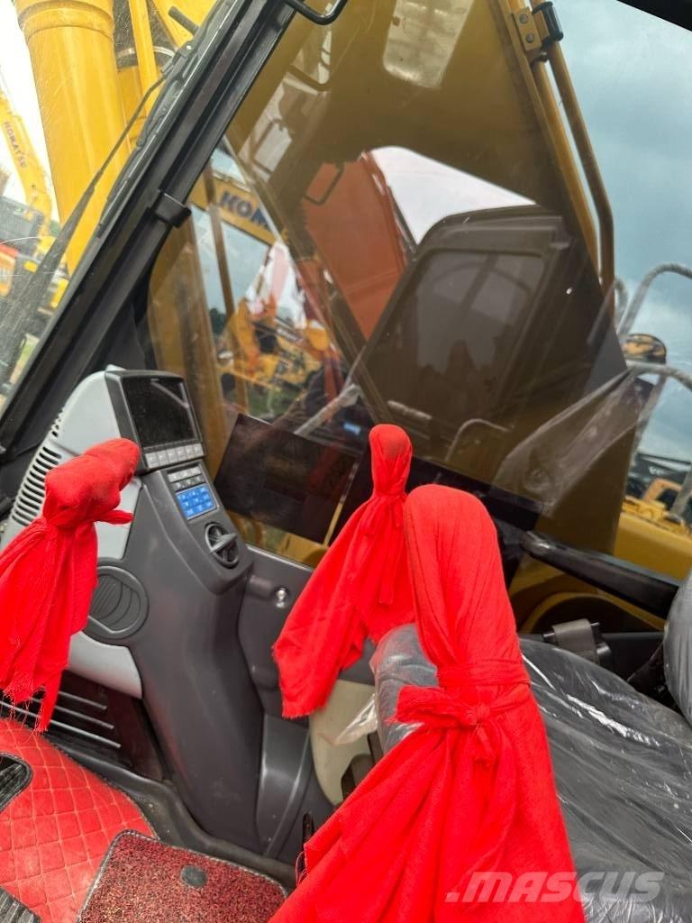 Komatsu PC 210-8 Гусеничные экскаваторы