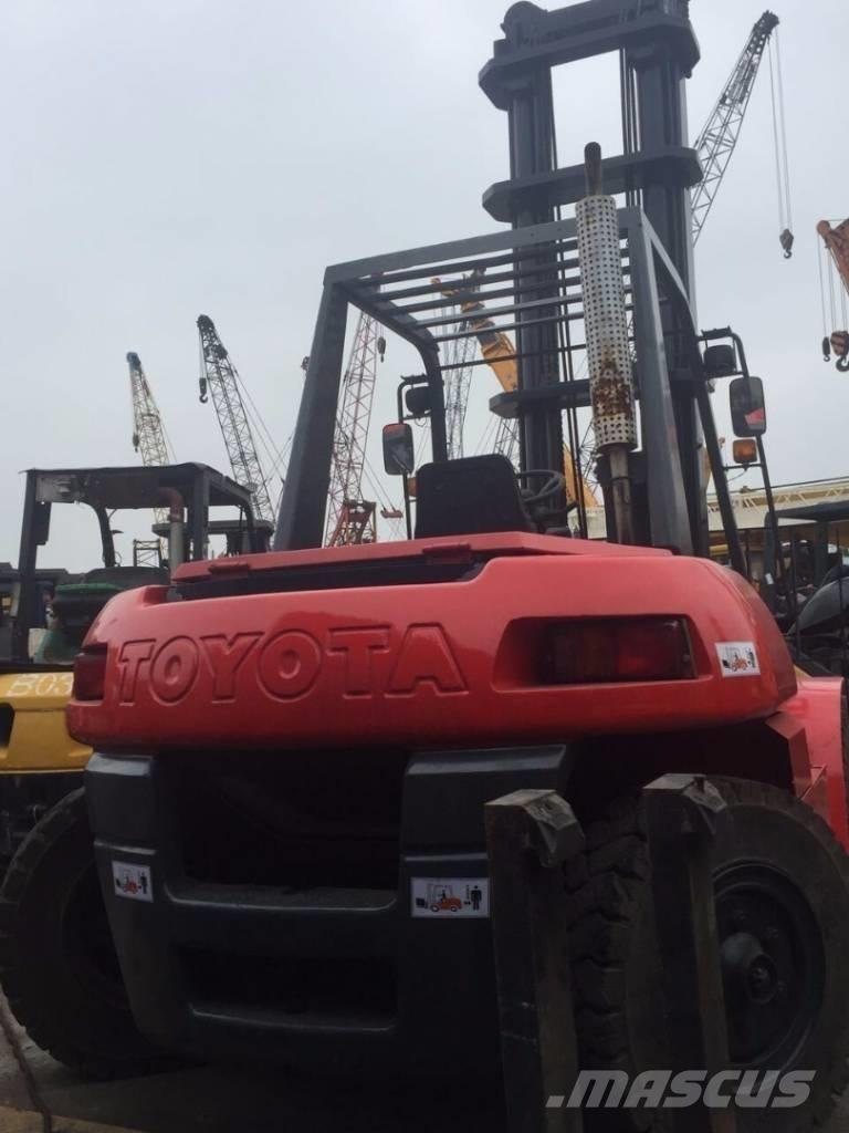 Toyota 8 Ton Дизельные погрузчики