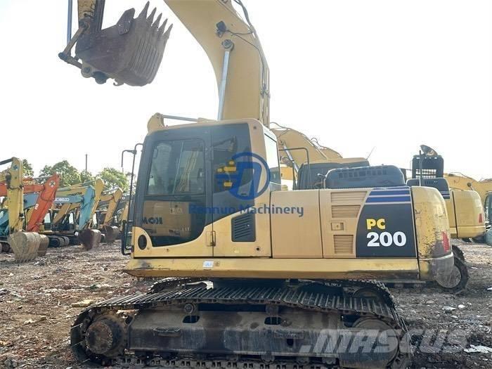 Komatsu PC200-8 Гусеничные экскаваторы