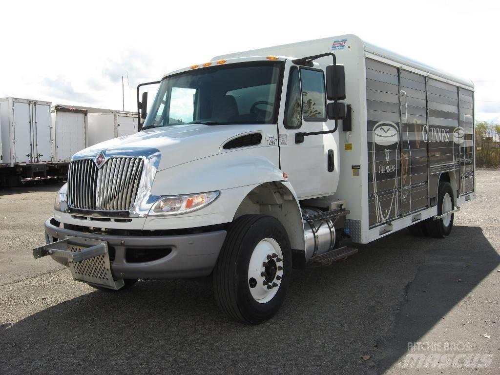 International 4300 прицепы для напитков