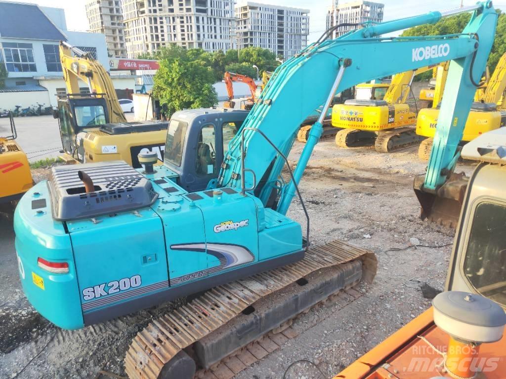 Kobelco SK 200-8 Гусеничные экскаваторы