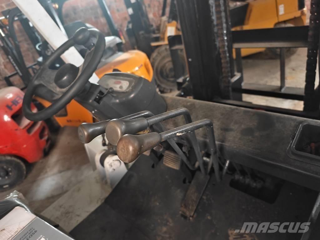 TCM FD 70 Z8 Дизельные погрузчики