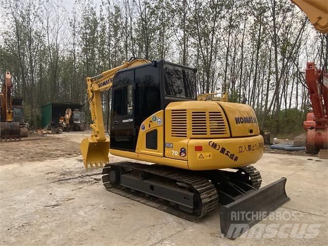 Komatsu PC70-8 Гусеничные экскаваторы
