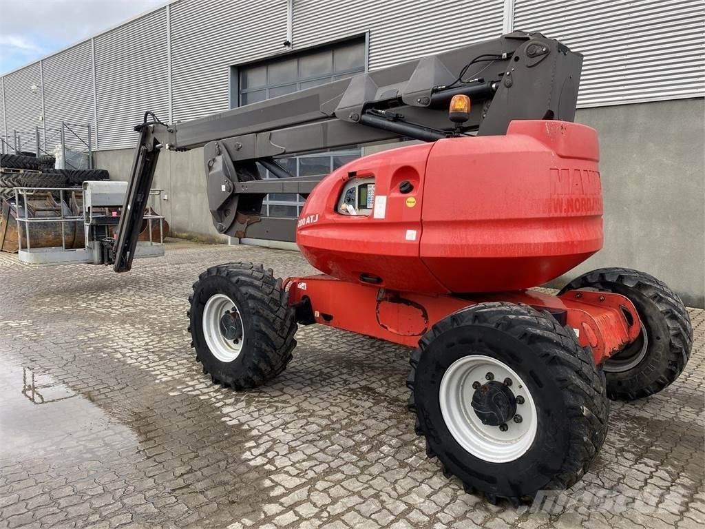 Manitou 200ATJ RC Коленчатые подъемники