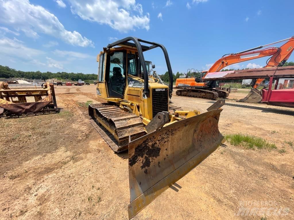 CAT D 5 LGP Гусеничные бульдозеры