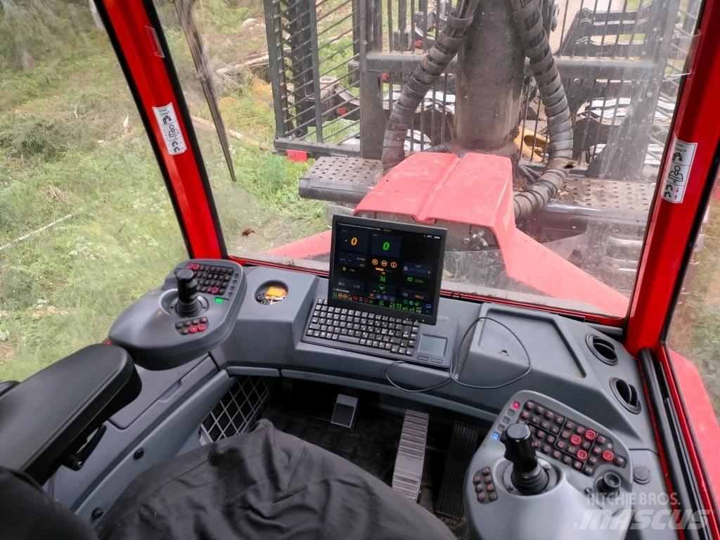 Komatsu 875 Форвардеры