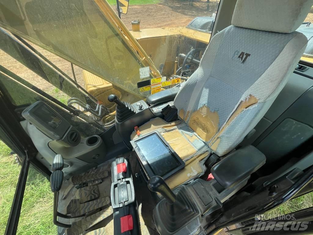 CAT 320 D L Гусеничные экскаваторы