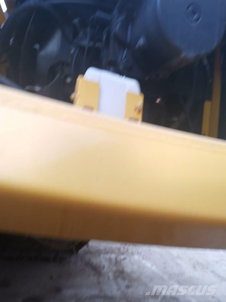 Komatsu PC 450-8 Гусеничные экскаваторы
