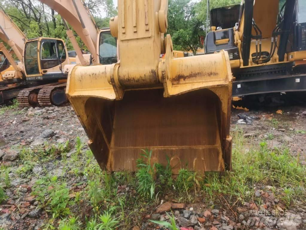 Komatsu PC 350-7 Гусеничные экскаваторы