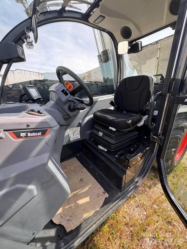 Bobcat TL 26.60 Сельскохозяйственные телескопические погрузчики
