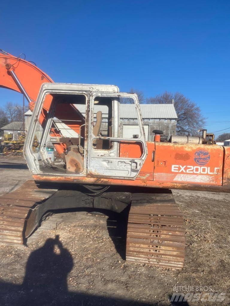 Hitachi EX 200 LC-1 Гусеничные экскаваторы
