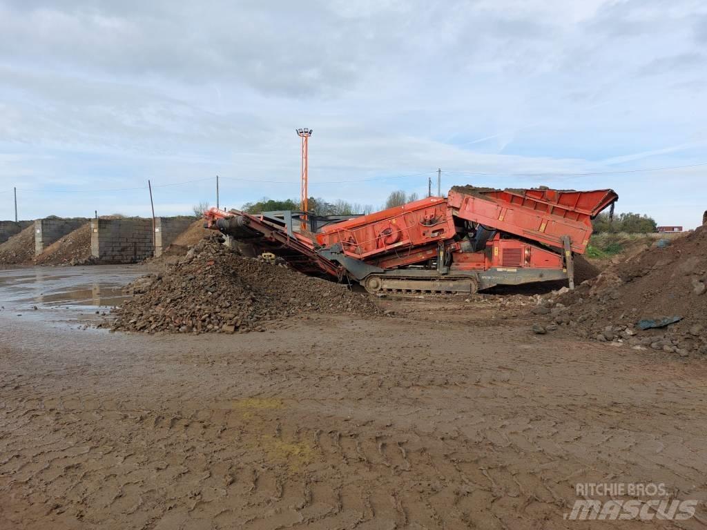 Terex Finlay 883 Мобильные грохоты