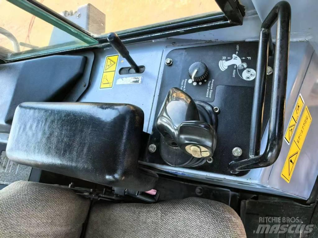 CAT D 6 K XLP Грейдеры