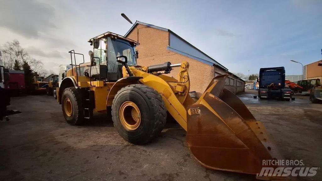 CAT 972M Met EPA Фронтальные погрузчики