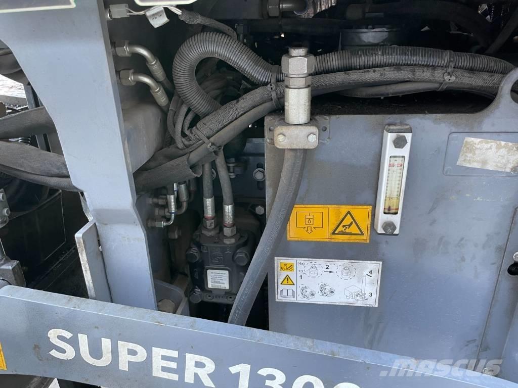 Vögele SUPER 1300-3I Асфальтоукладчики