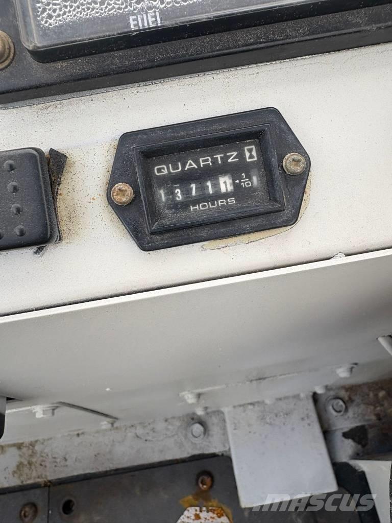 IHI IC 35 Гусеничные самосвалы