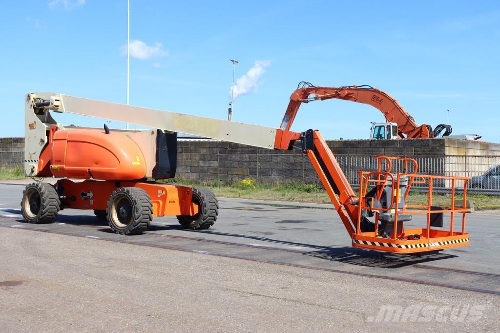 JLG 800AJ Коленчатые подъемники