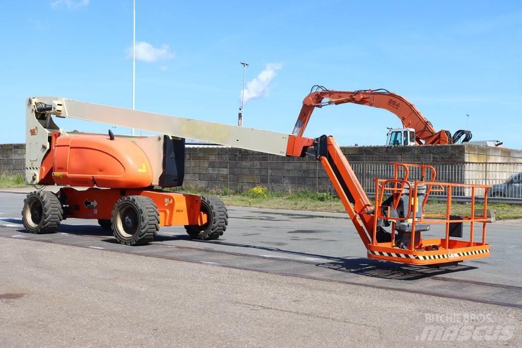 JLG 800AJ Коленчатые подъемники