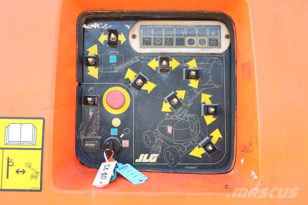 JLG 800AJ Коленчатые подъемники