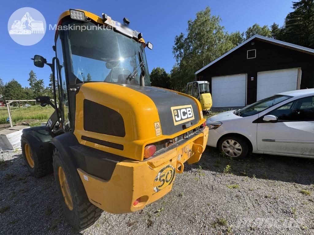 JCB 413 K Фронтальные погрузчики