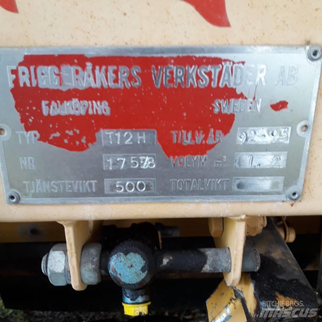 Falköping T12H Пескоразбрасыватели