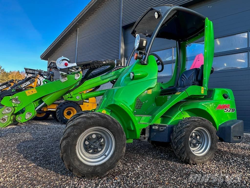 Avant 528 Многофункциональные сельскохозяйственные погрузчики