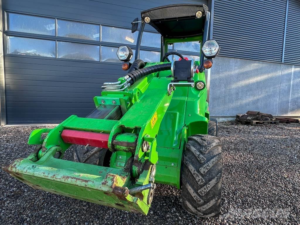 Avant 528 Многофункциональные сельскохозяйственные погрузчики