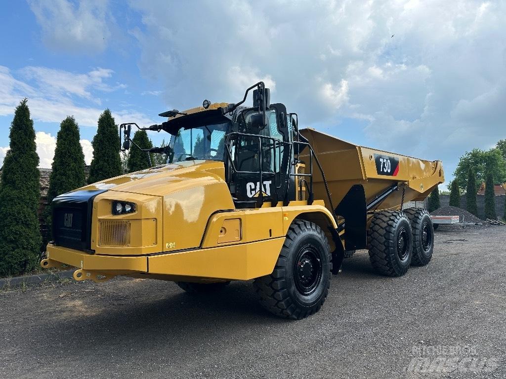 CAT 730 Шарнирно-сочленённые самосвалы