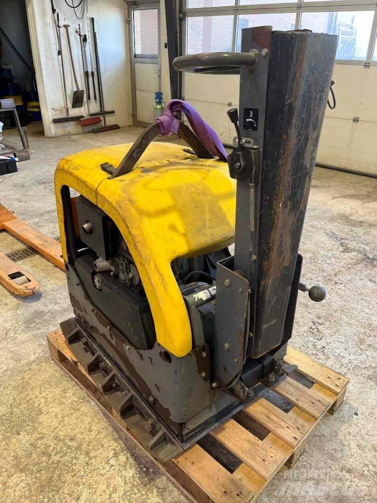 Atlas Copco LG 504 Уплотнители грунта