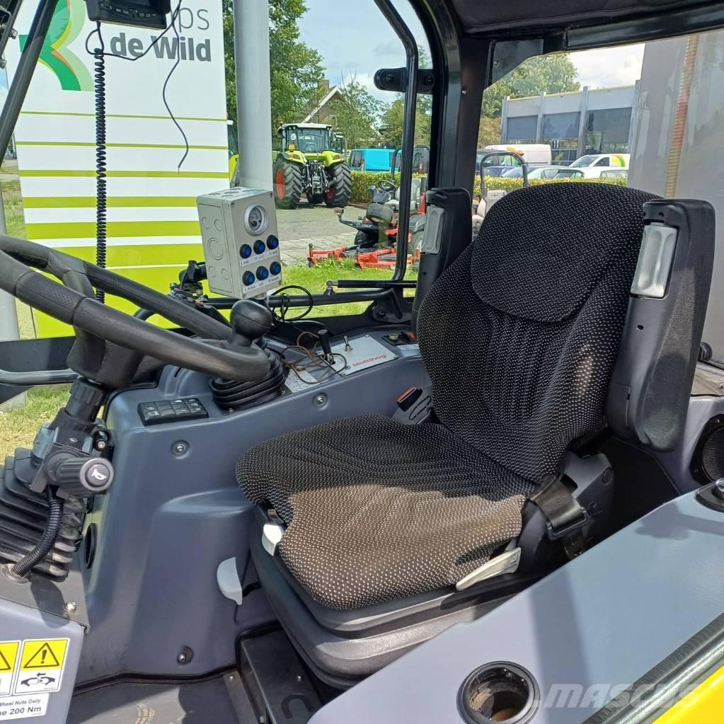 Multihog CX 75 Коммунальные мини-погрузчики