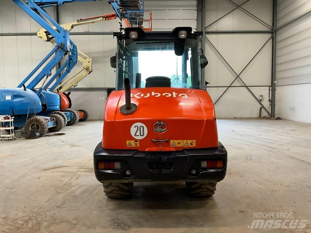 Kubota R 065 Фронтальные погрузчики
