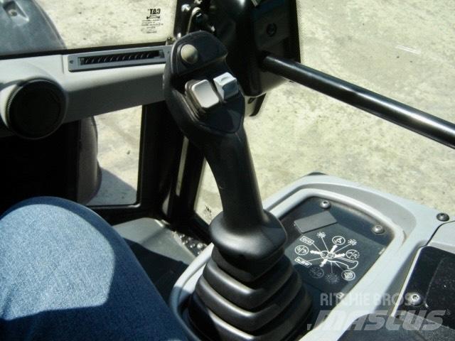 CAT 906 M Фронтальные погрузчики