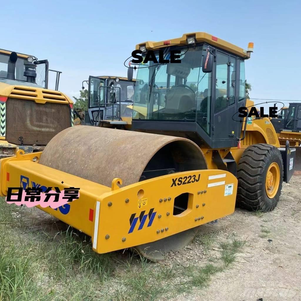 XCMG XS 223 J Грунтовые катки