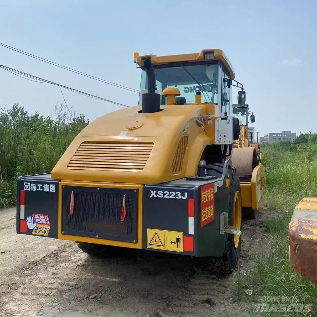XCMG XS 223 J Грунтовые катки