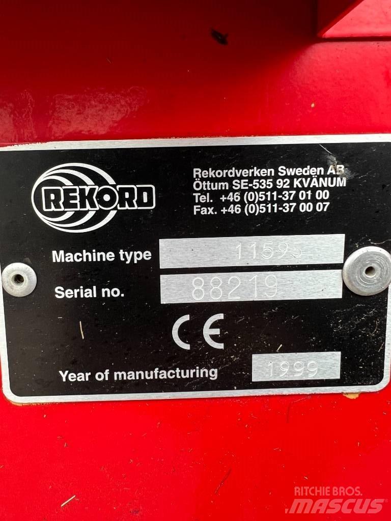 Massey Ferguson 22 Зерноуборочные комбайны