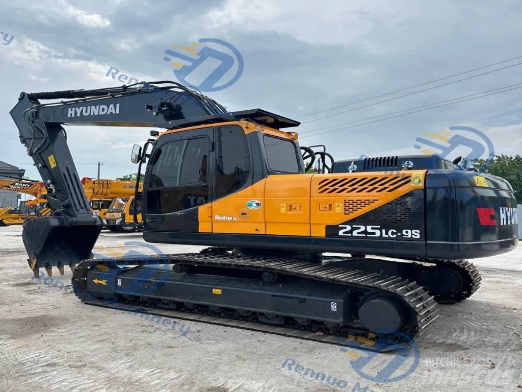 Hyundai 225LC-9S Гусеничные экскаваторы