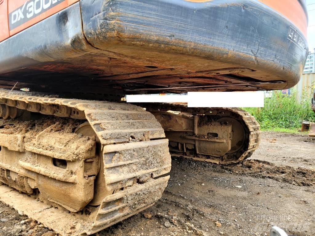 Doosan DX 300 LCA Гусеничные экскаваторы