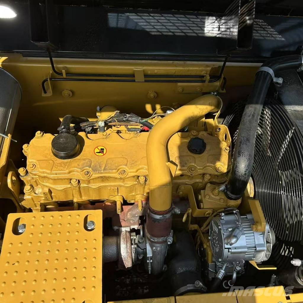 CAT 324D2L Гусеничные экскаваторы