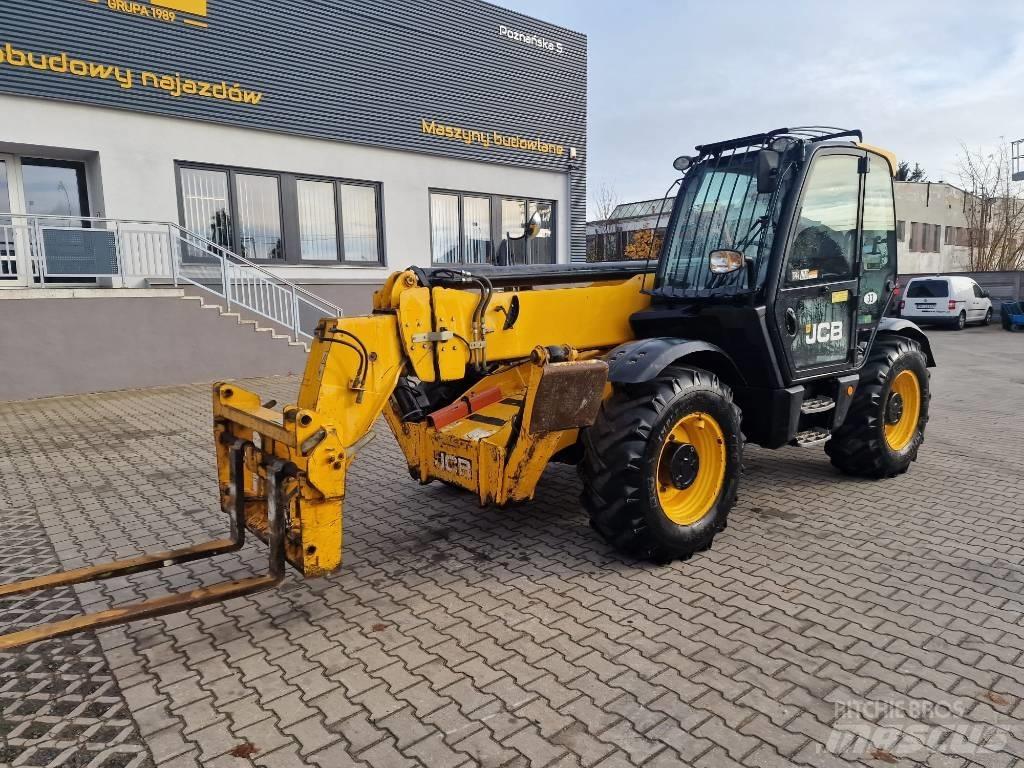 JCB 535-140 Телескопические погрузчики