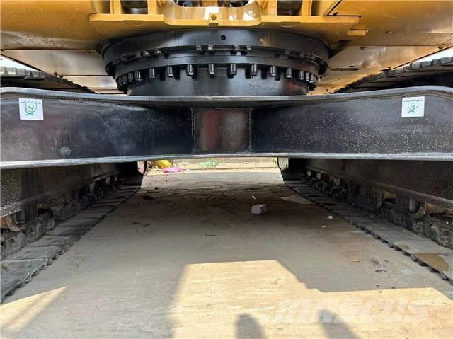 CAT 320 D Гусеничные экскаваторы