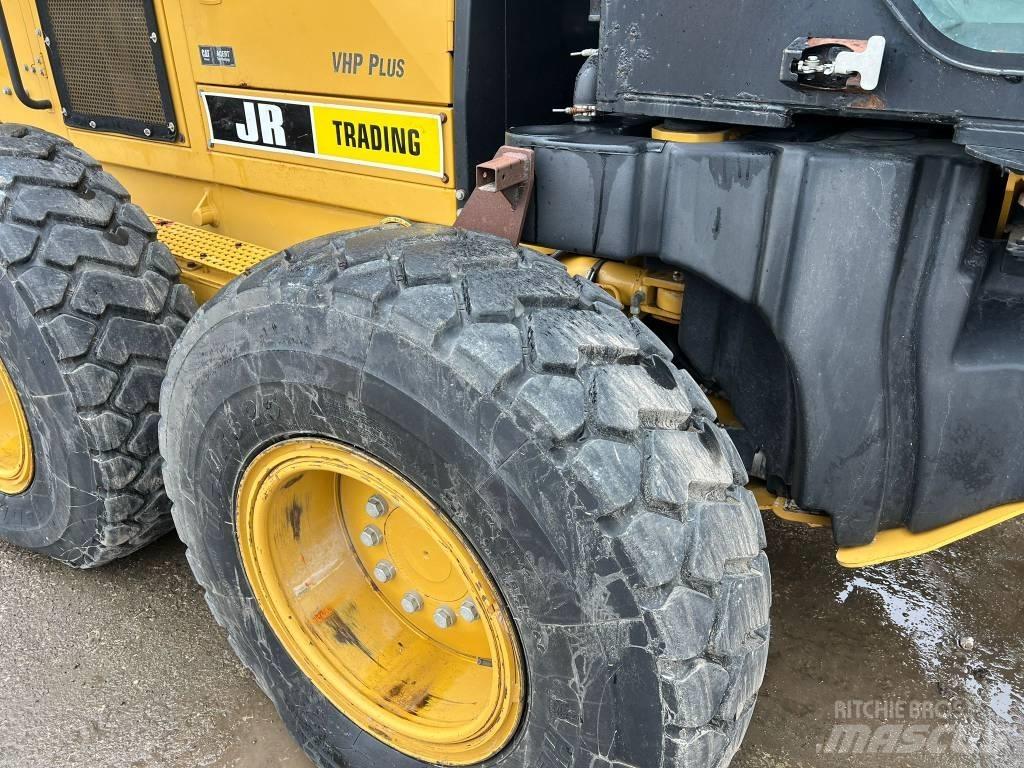 CAT 140 M AWD Грейдеры